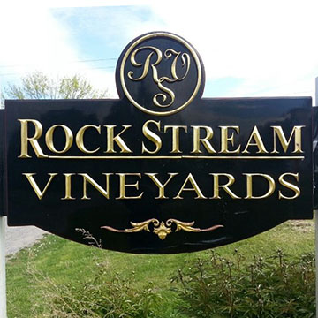 Rock Stream Vineyards Sign